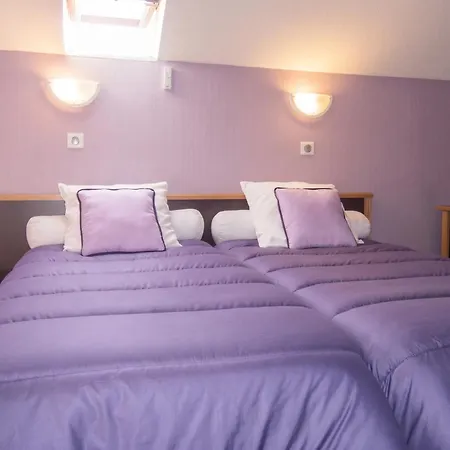 Moderne A Avec Jacuzzi, 54 M² Апартаменты